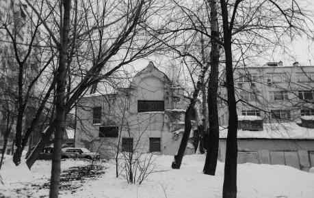 Трехсвятительский переулок, двор на месте Покровского лагеря. Фото: Александр Козицкий, февраль 2022