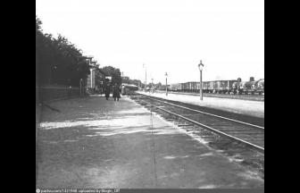 Перрон вокзала в Орехово-Зуево 1910  –  1920 Фото: pastvu.com