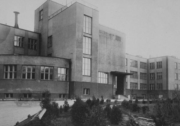 Б. Калужская, 75 (здание института). 1930–1935. Фото: PastVu