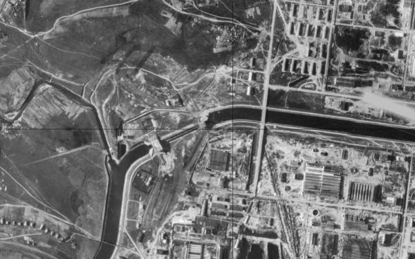 Заводы в Тушине на немецкой аэрофотосъемке 1942 г. Источник: retromap.ru