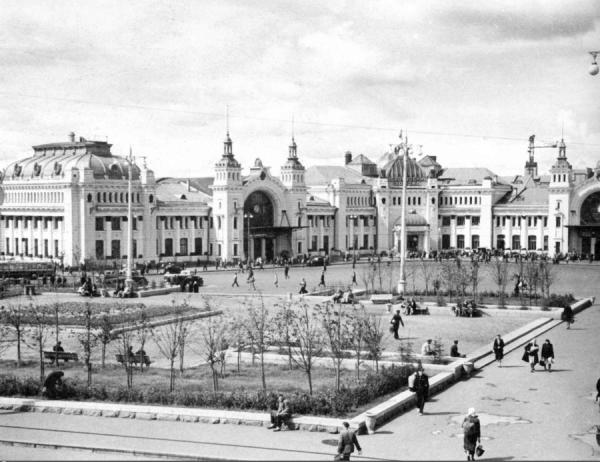 Белорусский вокзал. 1948-1950 гг.