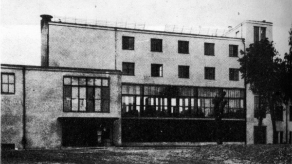 Двор дома № 7 в Пыжевском переулке. 1926 г. Фото: PastVu Двор дома № 7 в Пыжевском переулке. 1926 г. Фото: PastVu