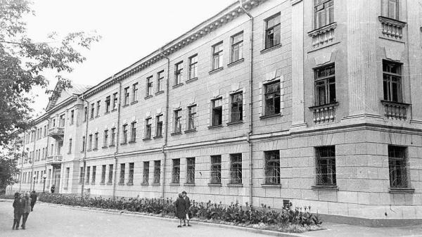 Главное здание Курчатовского института в 1960-е. Фото: kommersant.ru
