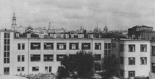Институт прикладной минералогии. 1929–1930 гг. Фото: PastVu Институт прикладной минералогии. 1929–1930 гг. Фото: PastVu