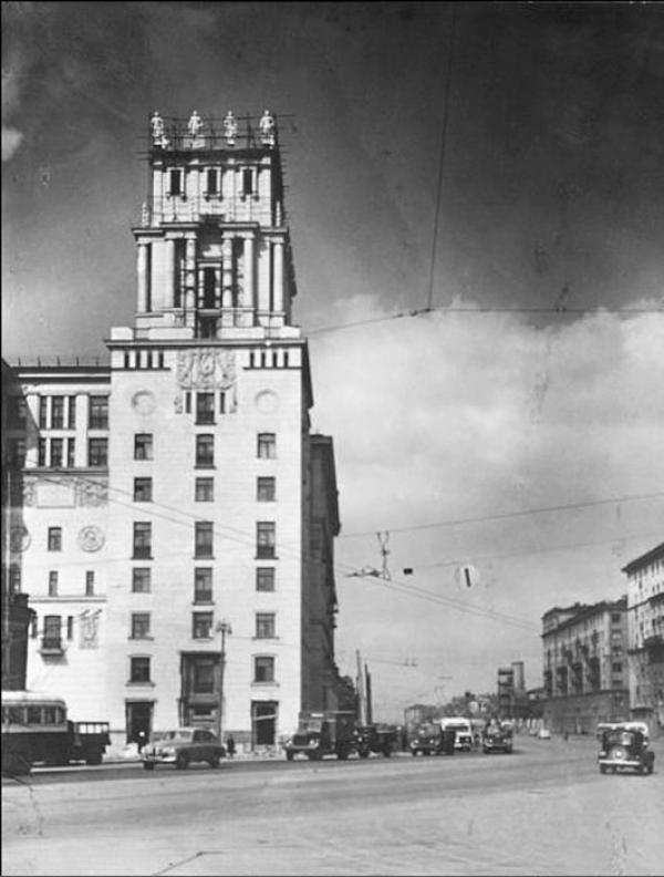 Площадь Калужской заставы. 1950–1955 гг. (датировано PastVu). Фото: PastVu​