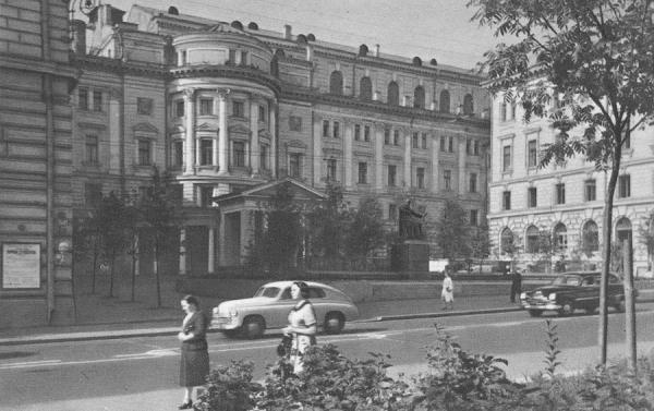 Московская консерватория в 1956 году. Фото: classicalmusicnews.ru Московская консерватория в 1956 году. Фото: classicalmusicnews.ru