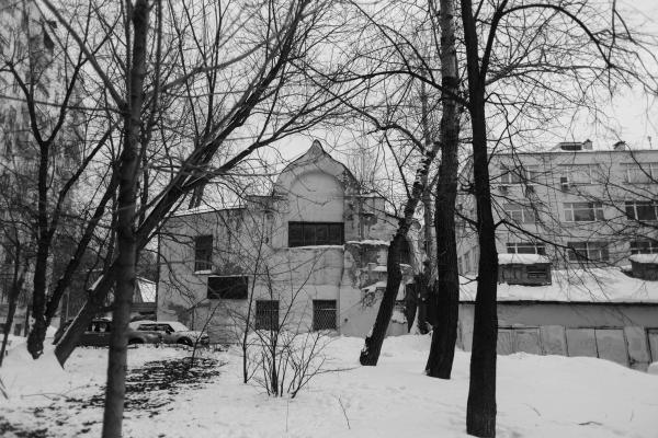 Трехсвятительский переулок, двор на месте Покровского лагеря. Фото: Александр Козицкий, февраль 2022