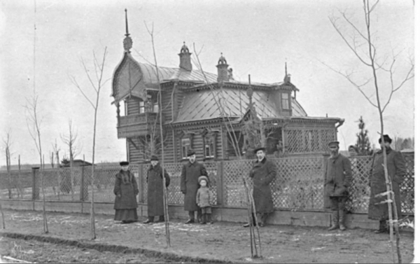 Дом в Новых Сокольниках. ст. Салтыковка. ул. Сокольническая 1906 - 1912 год. Фото: PastVu Дом в Новых Сокольниках. ст. Салтыковка. ул. Сокольническая 1906 - 1912 год. Фото: PastVu
