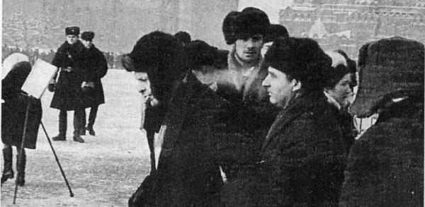 Анатолий Якобсон на демонстрации против ресталинизации. 1969. Фото: urokiistorii.ru