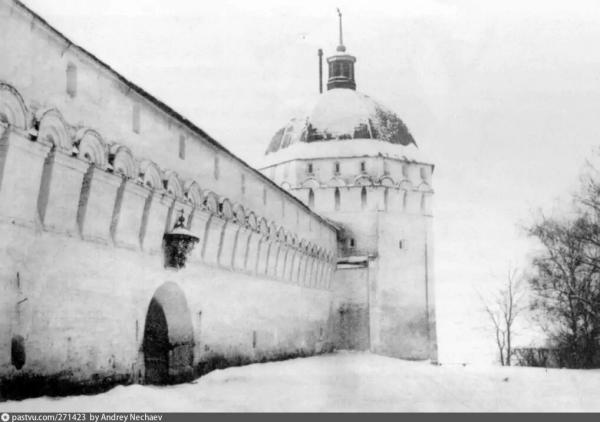 Саввино-Сторожевской монастырь 1909. Фото: pastvu.com