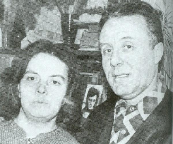 Вероника Туркина и Юрий Штейн. Фото: Солженицын А. И. Бодался телёнок с дубом. М.: Согласие, 1996 Вероника Туркина и Юрий Штейн. Фото: Солженицын А. И. Бодался телёнок с дубом. М.: Согласие, 1996