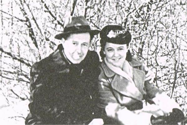 Солженицын и Решетовская после воссоединения. 1957 г. Фото: reshetovskaya.ru Солженицын и Решетовская после воссоединения. 1957 г. Фото: reshetovskaya.ru