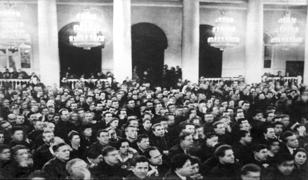 Судебный процесс над членами Союзного бюро ЦК РСДРП (меньшевиков) в Колонном зале Дома Союзов. Москва (1931)
