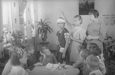 В детском доме «Молодая гвардия». 1941 г. Фото: spr.ru В детском доме «Молодая гвардия». 1941 г. Фото: spr.ru