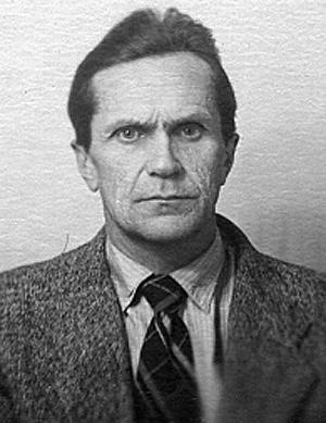 Шаламов в 1960-е годы. Фотография с паспорта Шаламов в 1960-е годы. Фотография с паспорта