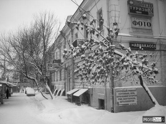Сохранившийся дом «немецкой» застройки на Хорошевском шоссе Сохранившийся дом «немецкой» застройки на Хорошевском шоссе