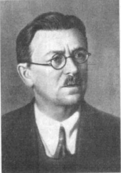 В. В. Максаков. Фото: Хорхордина Т. И. Руководители Государственной архивной службы России // Вестник архивиста. 2008. № 2