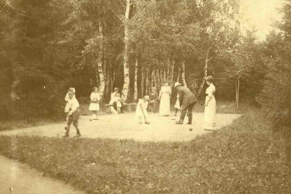 Крокет на даче в Томилино. 1912 г. Фото: pastvu.com